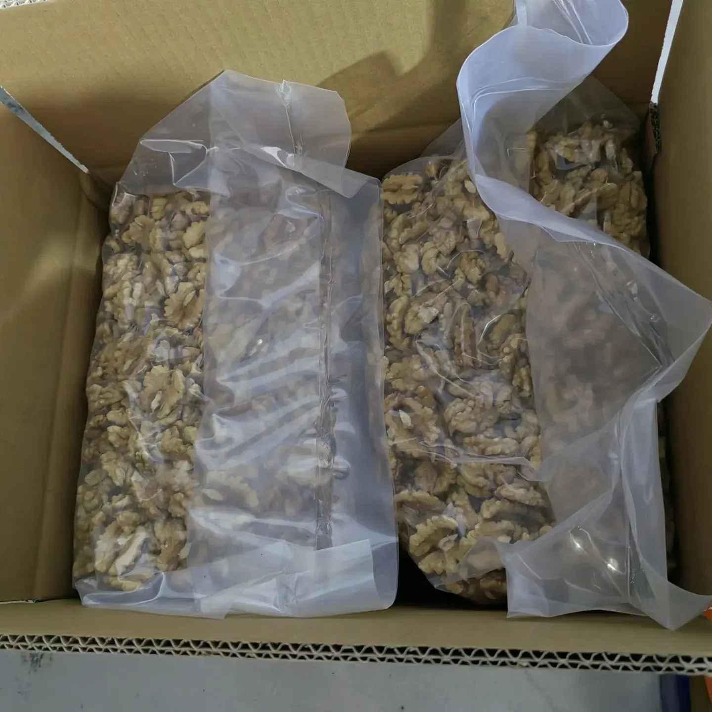 Walnut Halves — Vacuum 2 × 10kg Cartons