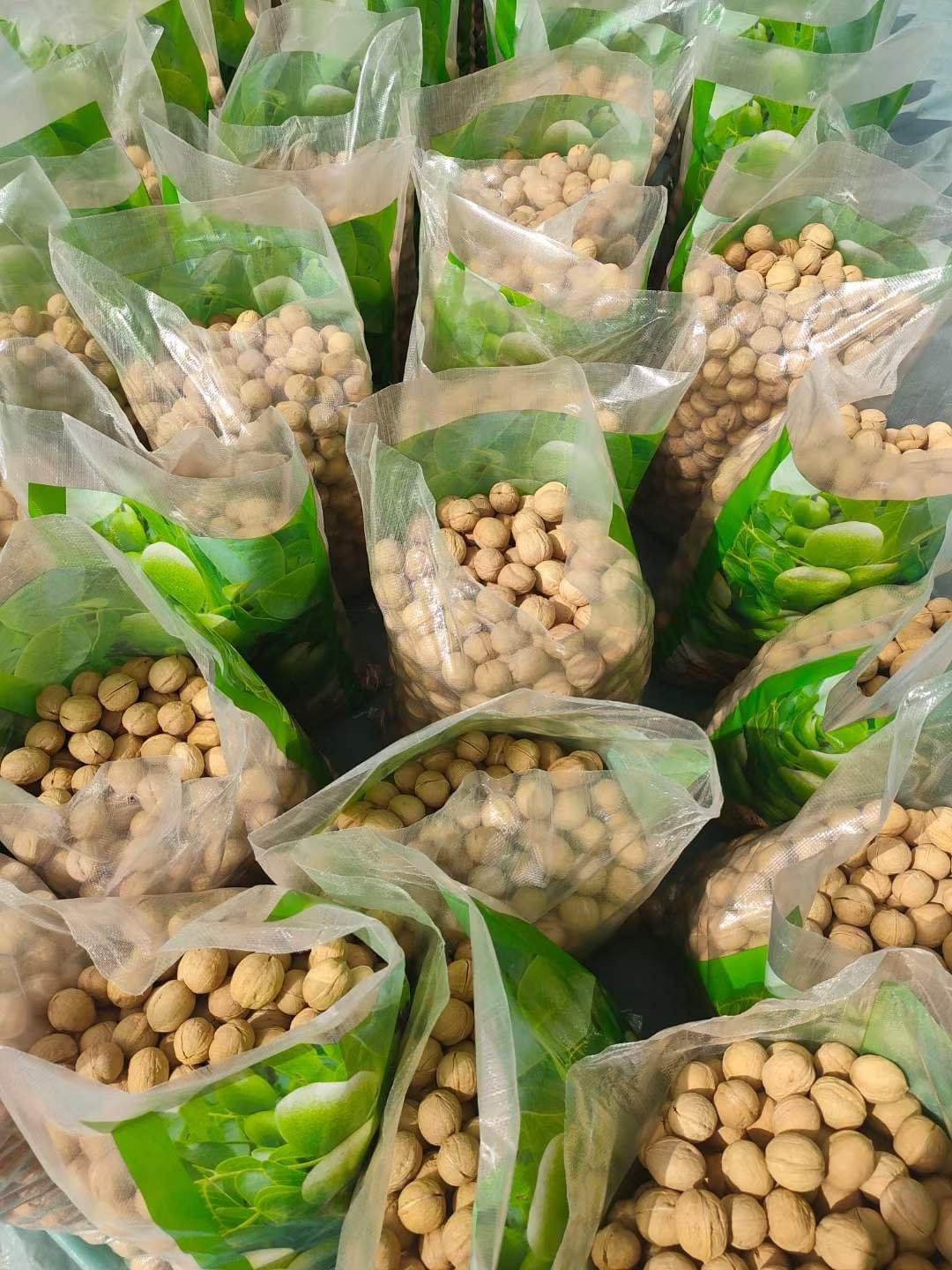 Walnut In-Shell Retail Mesh Bags