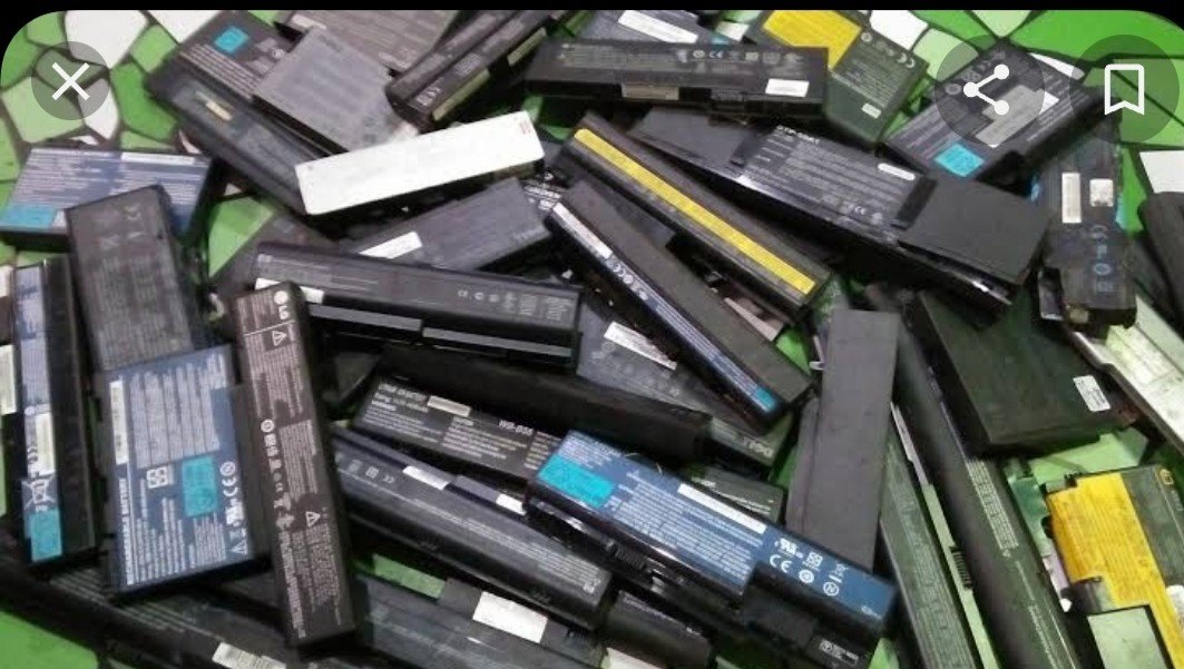Laptop Battery Scrap — Bulk Pile Lot