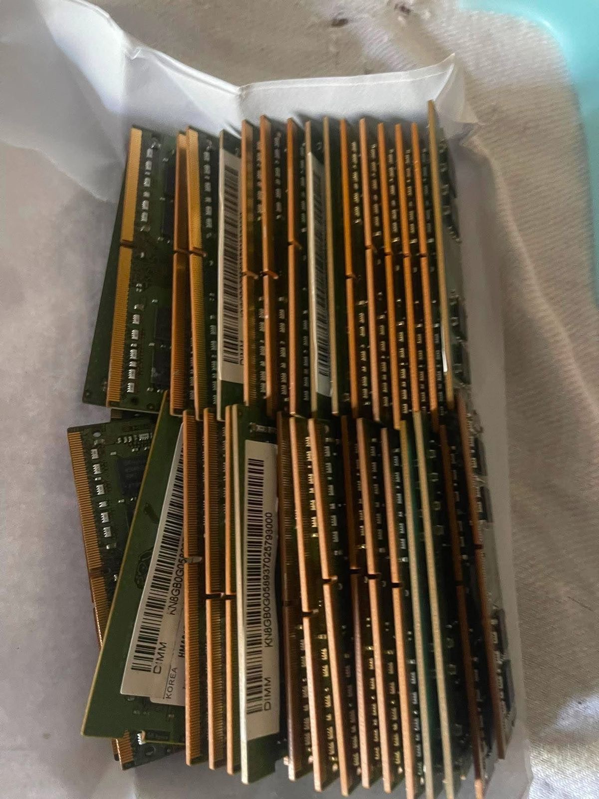 DDR3 / DDR4 Laptop RAM Sticks — Bulk Tested Pulls