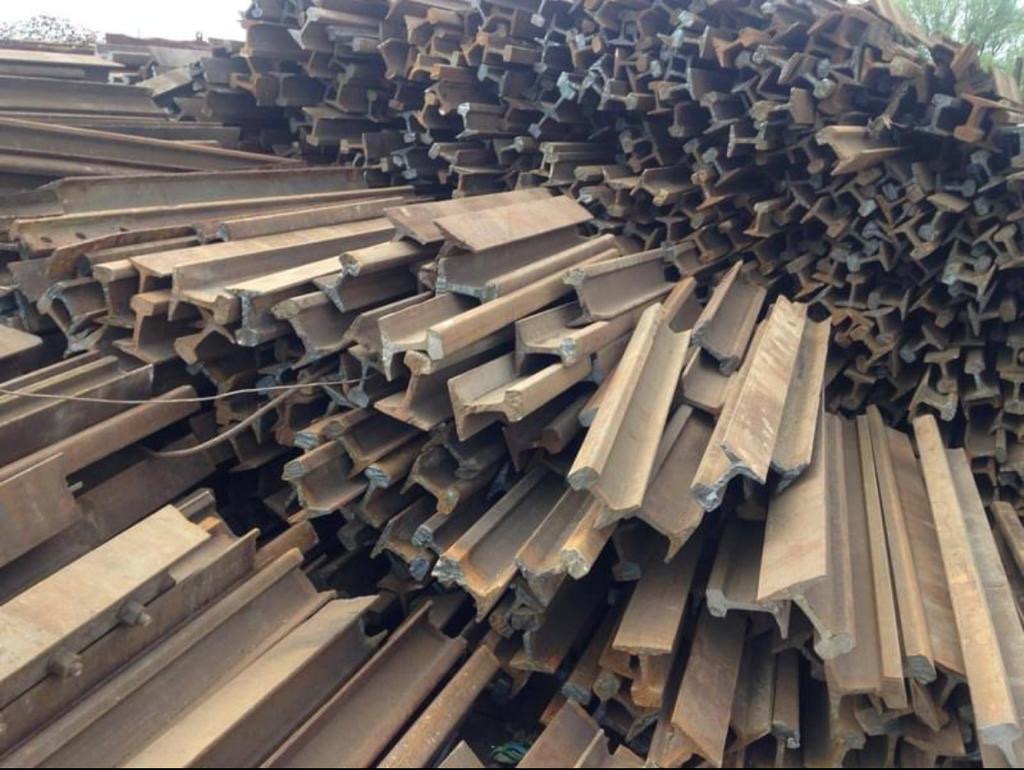 Used Rails R65 Only
